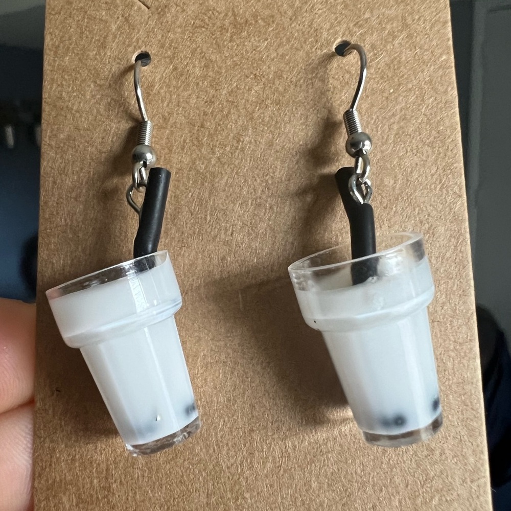 Bubble tea earrings - White
